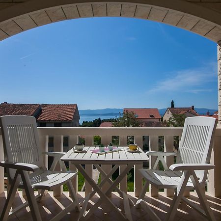 Sirius Apartments Bol Zewnętrze zdjęcie
