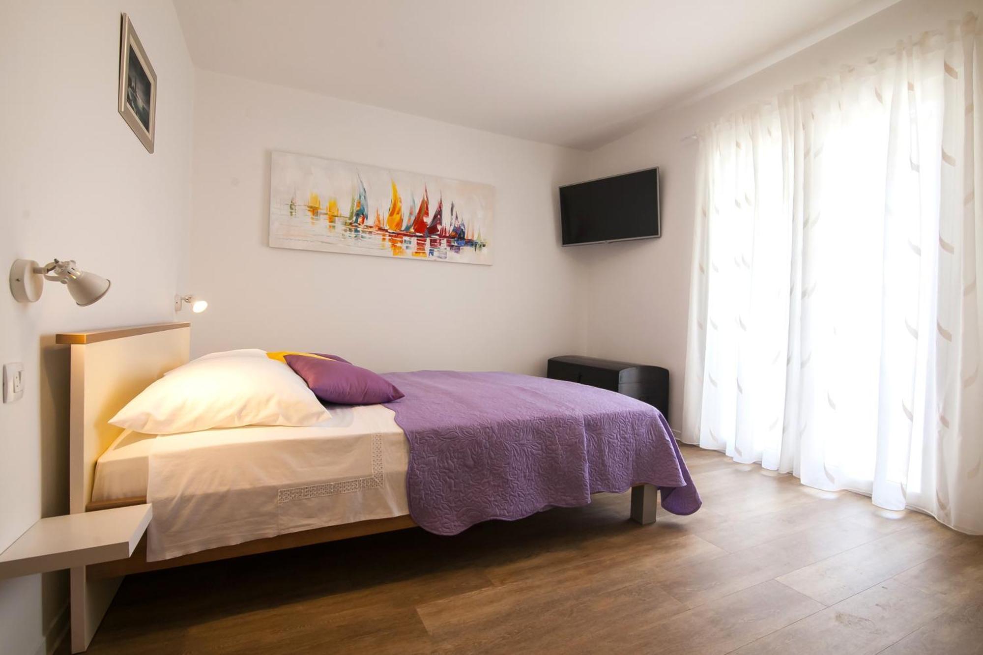 Sirius Apartments Bol Zewnętrze zdjęcie