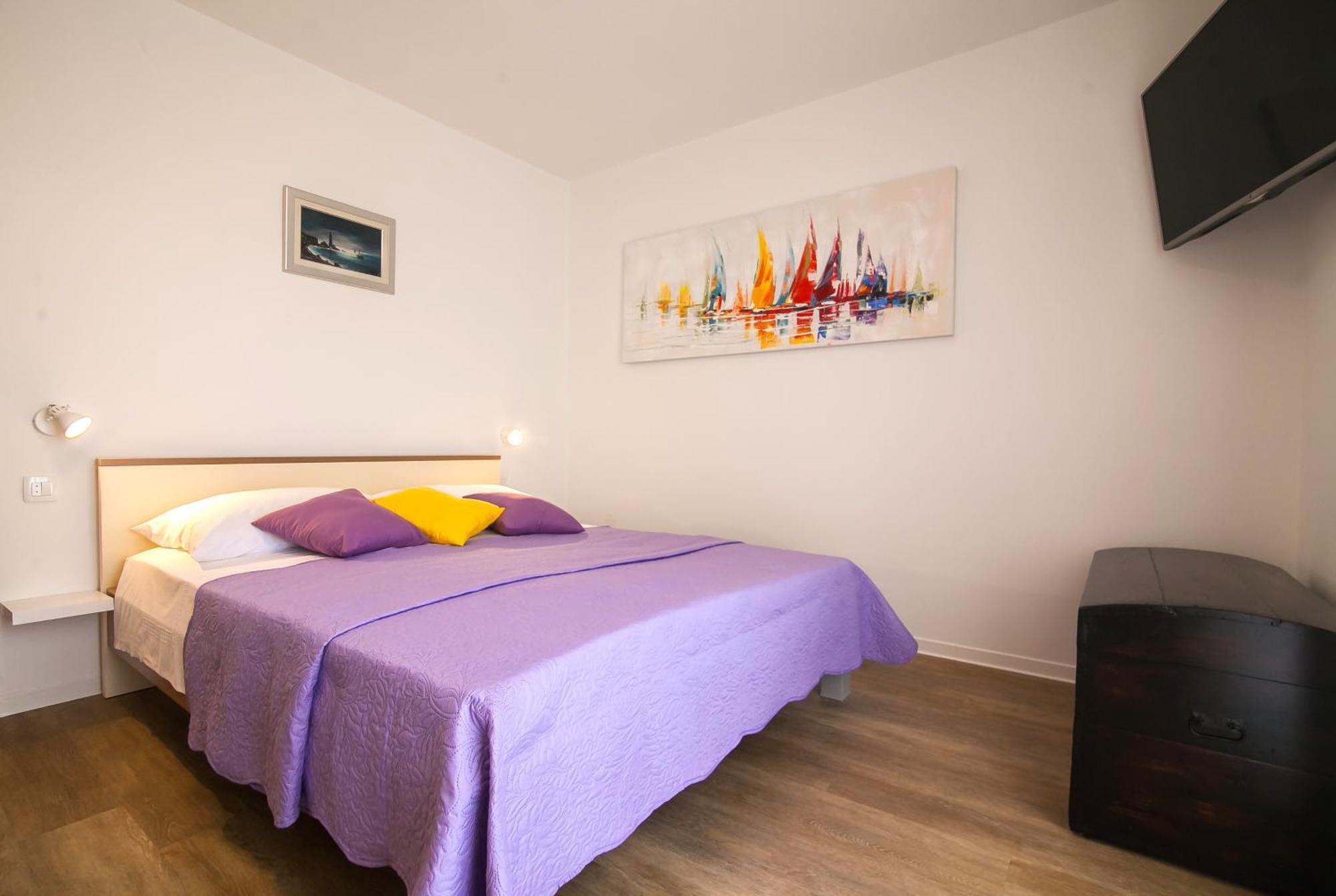 Sirius Apartments Bol Zewnętrze zdjęcie