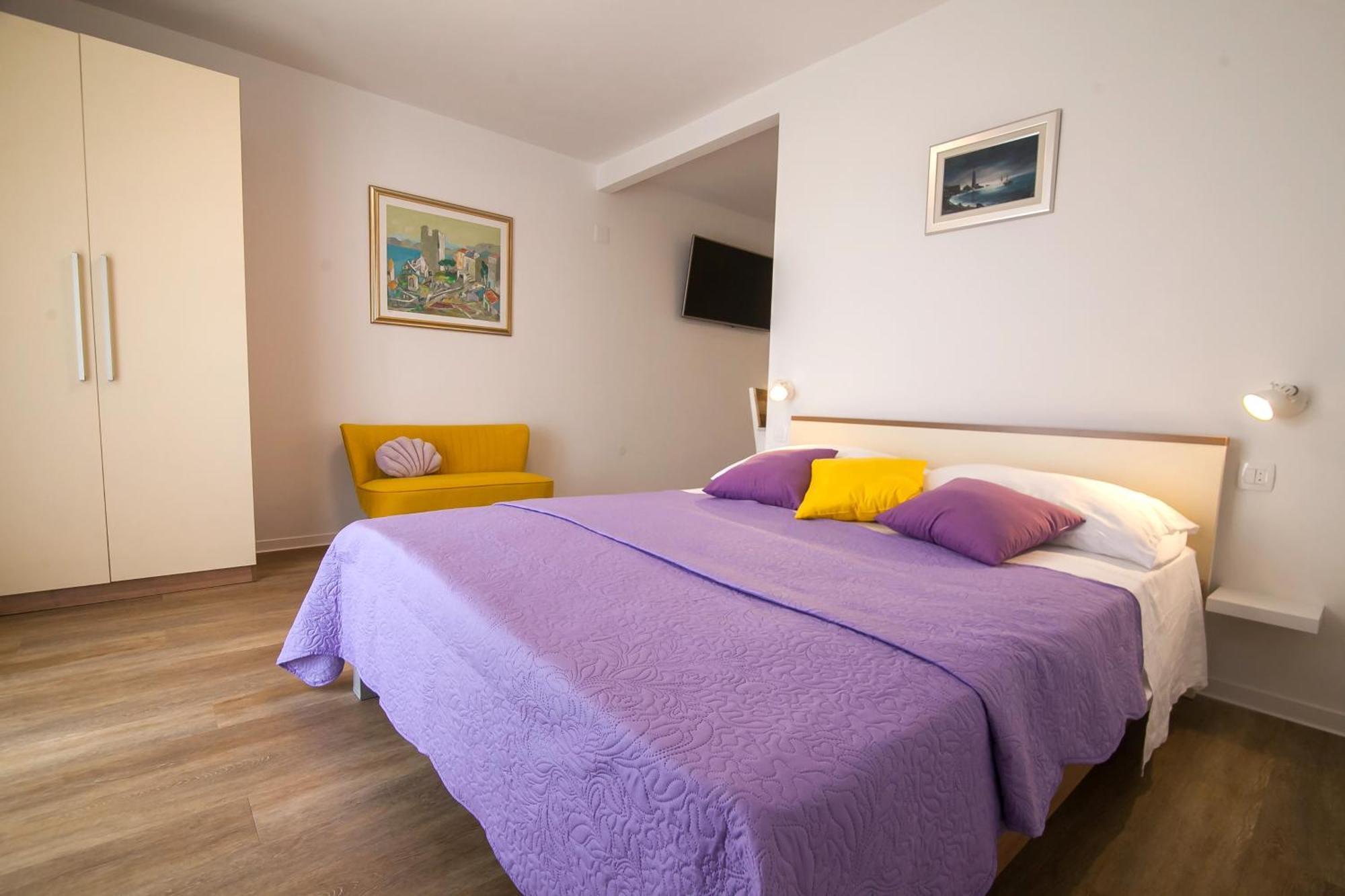 Sirius Apartments Bol Zewnętrze zdjęcie